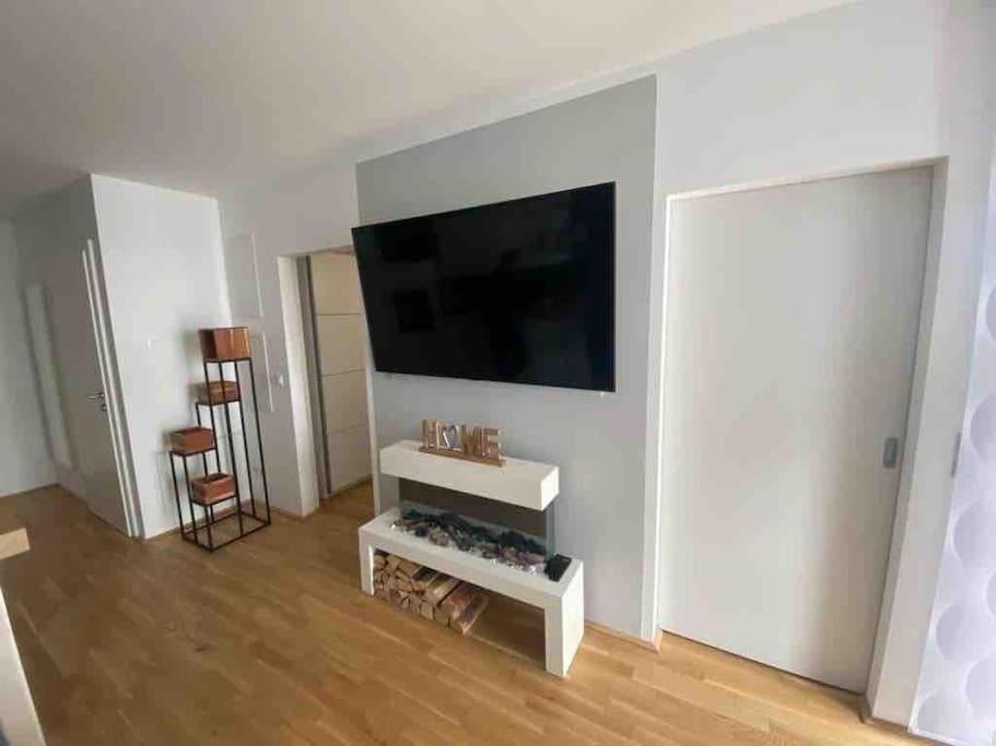 Moderne Wohnung In Der Toplage Inkl. Garage Wien Exterior foto